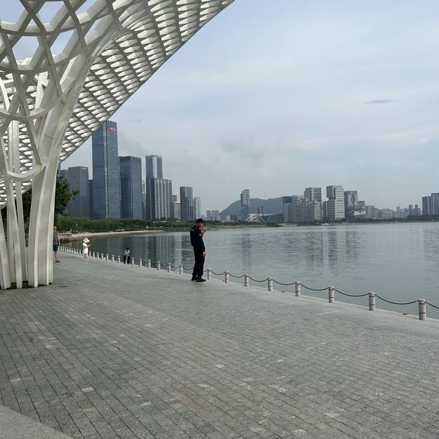 Wandering around the new Shenzhen park