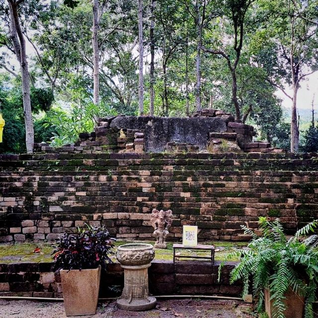 วัดกู่ดินขาว  สวนสัตว์เชียงใหม่