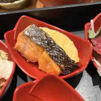 ビジネス街に潜む絶品豪華ランチ