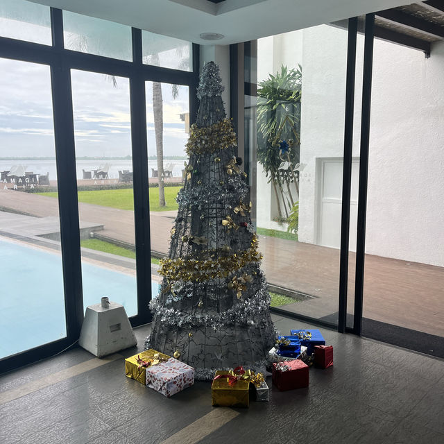 Sri Lanka Hotel with a Christmas Feel 🎅  Sri Lanka Hotel with a Christmas Feel 🎅