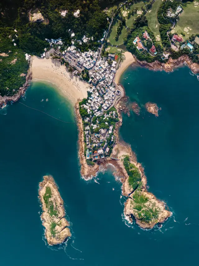 Beach day at Shek O! 🏖️ 