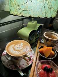 走進時光隧道的Cafe