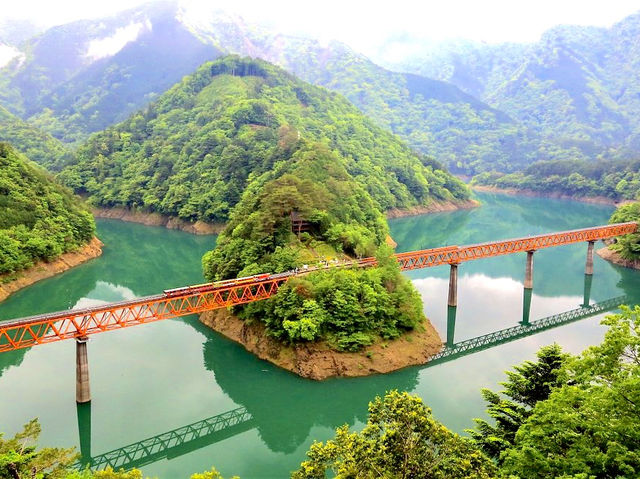 A train station on a cliff!