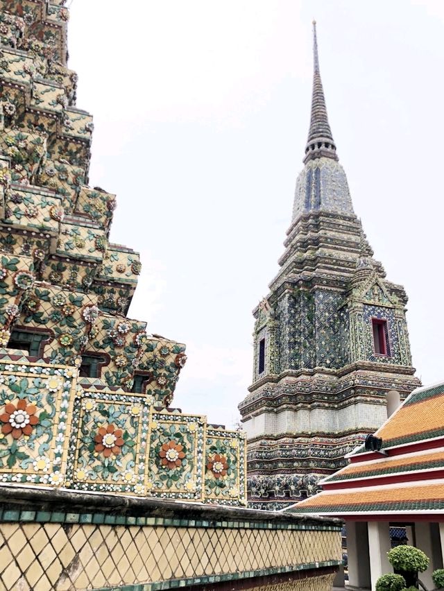 【バンコク】金色に輝く仏像が見れる寺院