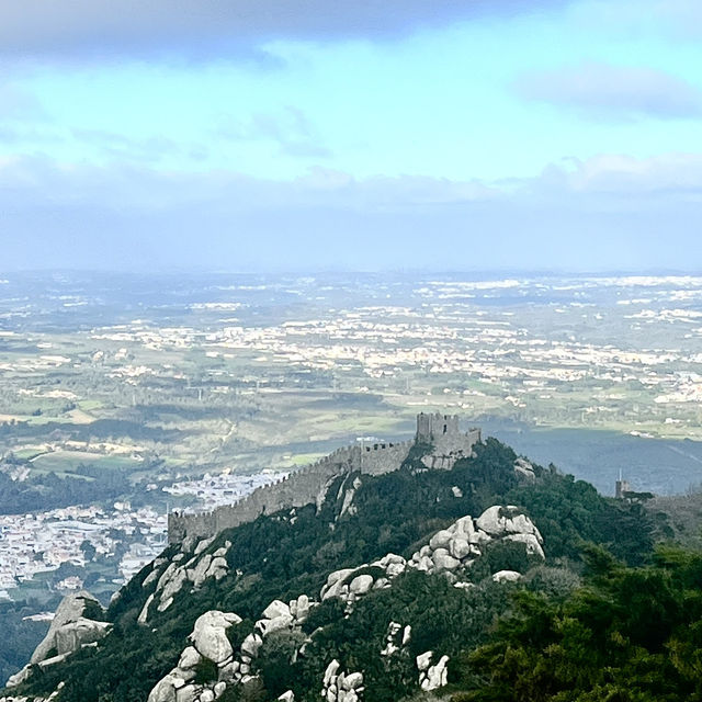 Sintra + Regaleira (day trip from Lisbon) 🇵🇹 with dos and don’ts 😉
