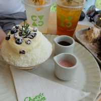 cheevit cheeva cafe in hat yai, thailand