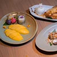 NAVA Restaurant เมนูไทยแท้สูตรโบราณ ชิลริมแม่น้ำ