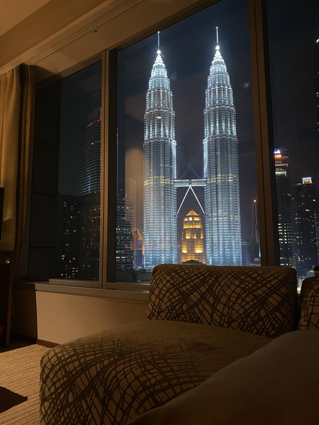 Best things to do in Traders Hotel! 