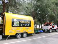 ร้าน Vibe ริมหาด Yellow Resto