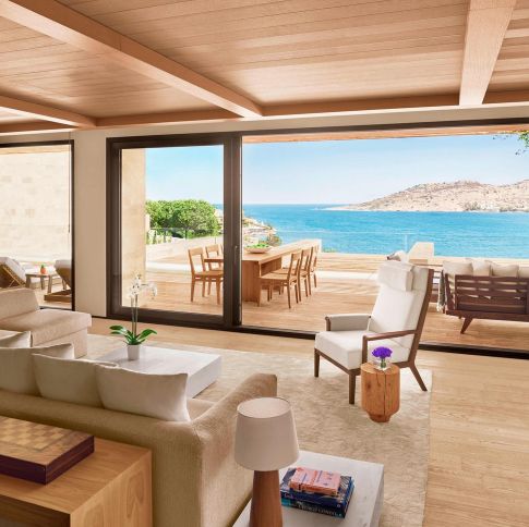 The Bodrum EDITION: Icon of Mediterranean Luxury and Serenity 