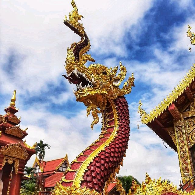สักการะพระพุทธไสยาสน์ที่วัดเชตวัน(วัดพระนอน) 