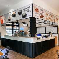 LOCA HOUSE CAFE & RESTO | A COZY COFFEE SPOT IN CENTRAL JAKARTA