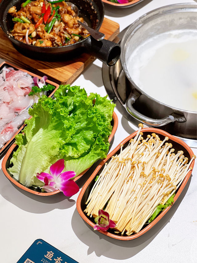 深圳羅湖中山名物脆肉鯇火鍋啫煲