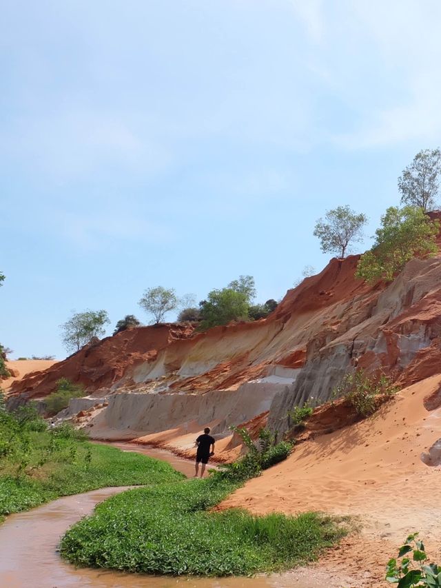 เที่ยวชม fairy stream สายธารนางฟ้าที่มุยเน่ 🇻🇳