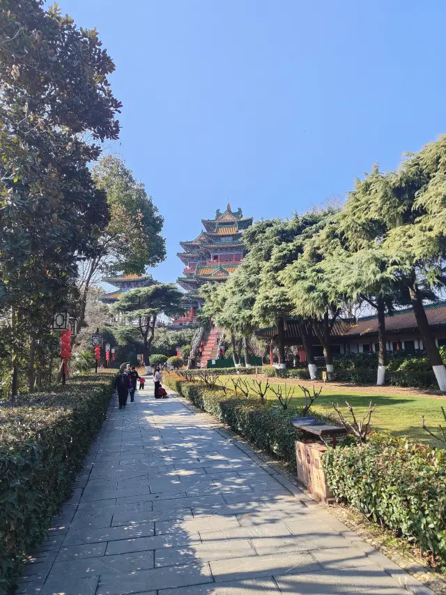 驚鴻閱江樓，登高遠望之