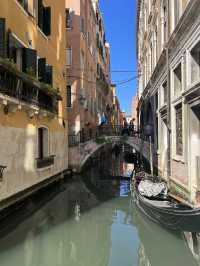Exploring the Streets and Canals of Venice, Italy 🇮🇹