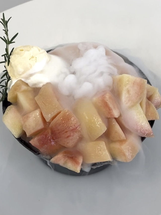 【北九州カフェ】スモークが出るかき氷⁉️演出がお洒落なカフェ✨️