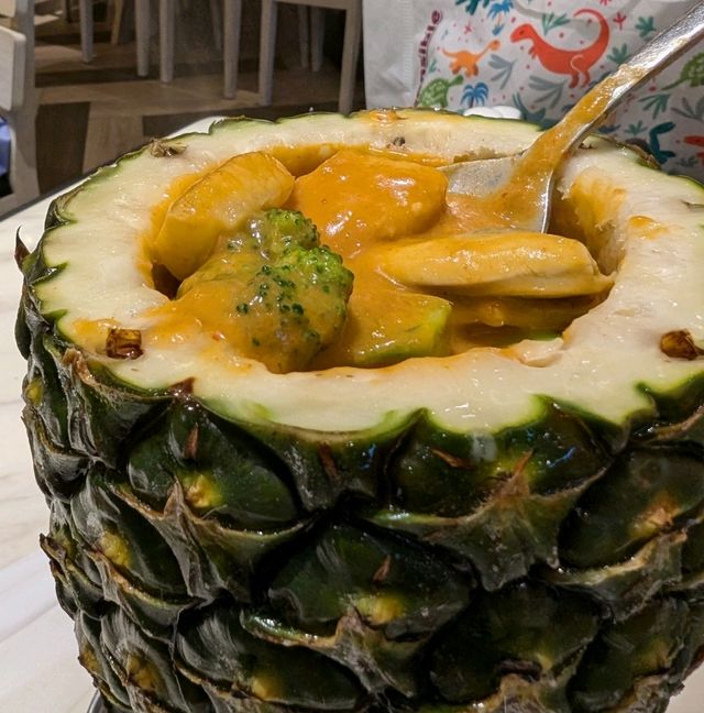 Unexpected Culinary Discovery in Taipei - Social Place
