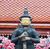 ท้าวเวสสุวรรณหน้าทองคำ 
