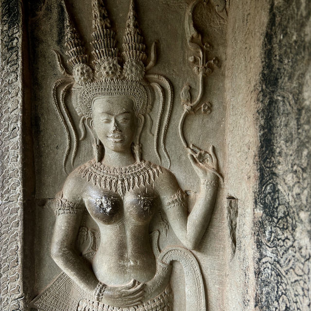 See Angkor Wat and Die