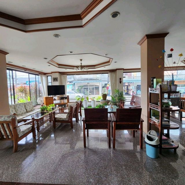ริทชี่เฮ้าส์ Ritzy House Hote