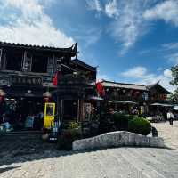 Lijiang Old Town - Bring to Dynasty 