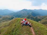 Group travel to Binh Lieu during the silver grass season