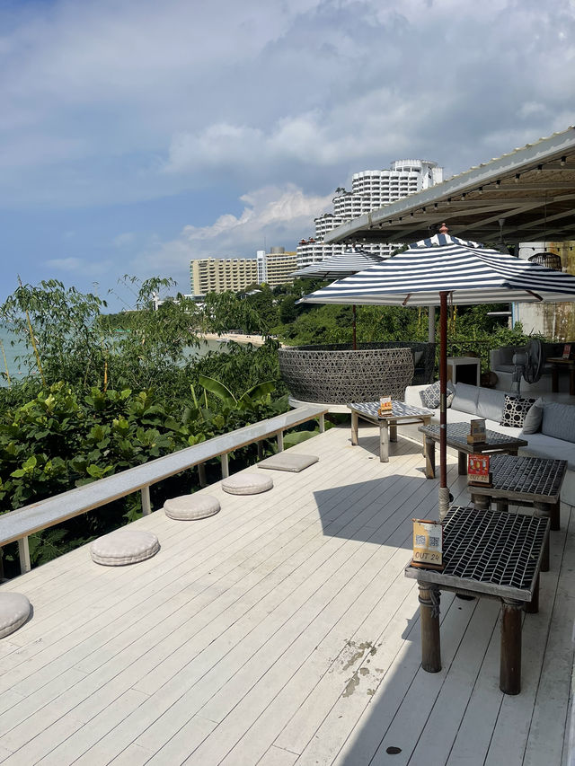 The Lunar Beach house (Pattaya)