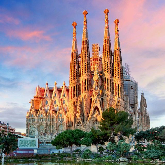 A Magical Trip to Spain: History, Culture, and Flavor