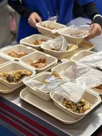 치킨, 피자를 무료로 주는 홍대 핫플, 굽네 플레이타운 🍗