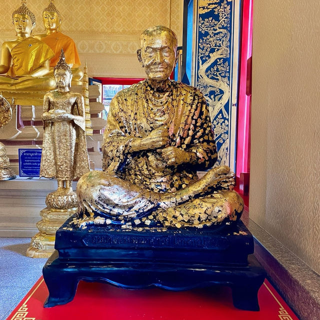 วัดกระทุ่มเสือปลา
