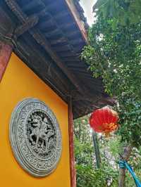 How Longhua Temple’s Art Blows Me Away