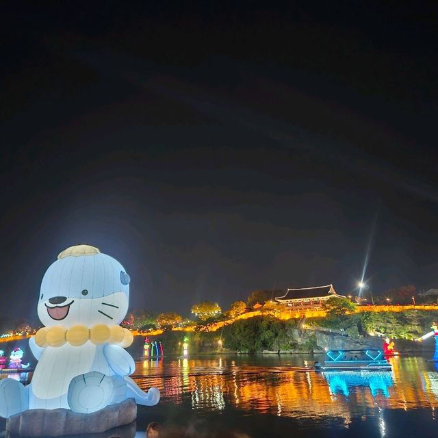 Jinju's Namgang Yudeung Festival