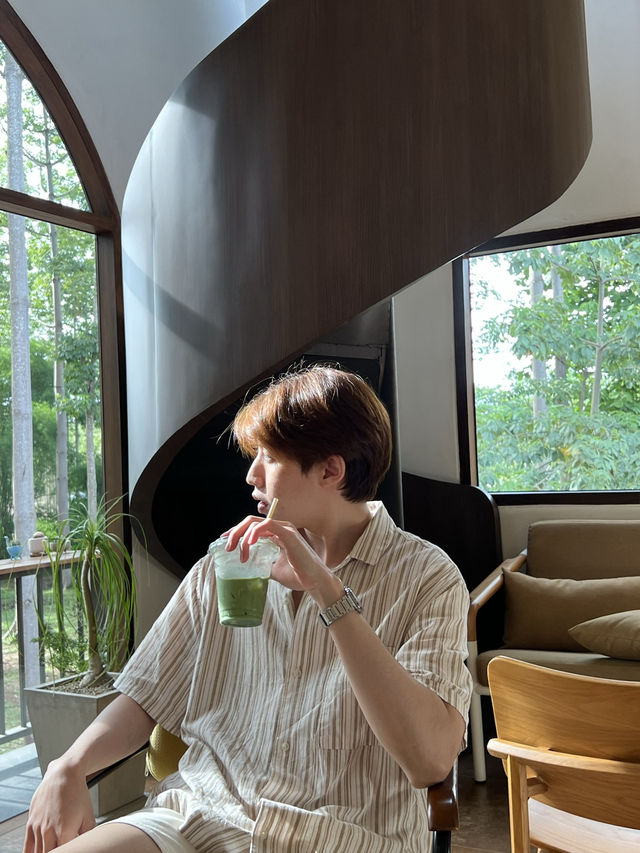 🍃Enlil ค่าเฟ่ในป่าต้นงิ้ว 🍵🧁