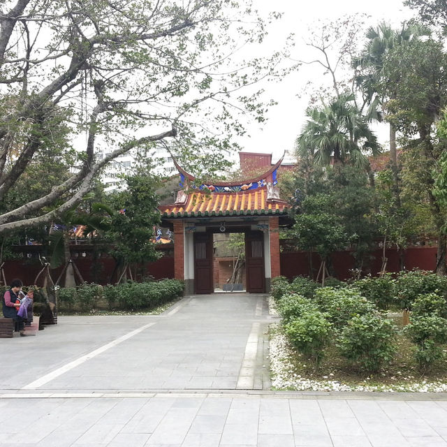 A Journey Through Time: Dalongdong Bao An Temple