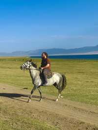 🛖 Experience Nomadic Life hiking by Song-Kul Lake