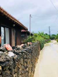 【沖縄らしい、島赤瓦屋根が残る場所】