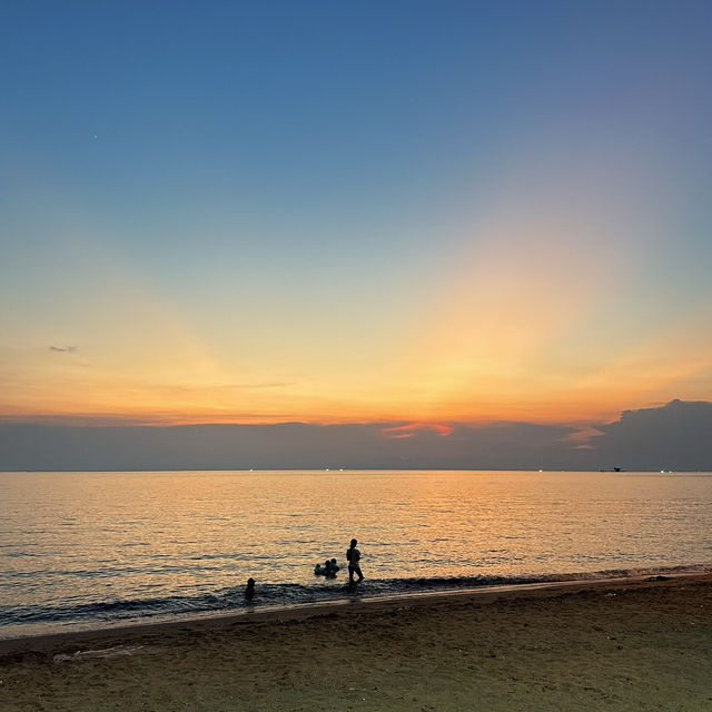SUNSET vibe! หาดบางแสน วันอังคาร