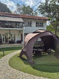 Camping Theme Cafe - The nomads