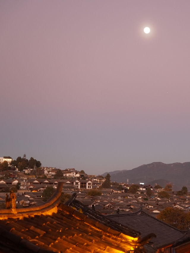 A Magical Trip to Lijiang Old Town – What to Eat & Where to Go! 🏔️🏡✨