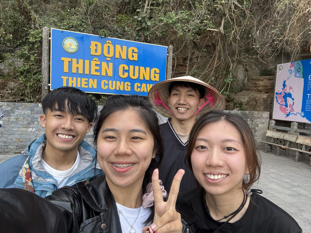 A Perfect Day Trip to Ha Long Bay – Nature’s Masterpiece! ⛵🌊