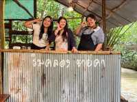 ร้านอาหารบ้านๆ ติดริมคลอง 