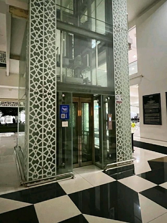BEAUTIFUL MOSQUE IN CYBERJAYA.