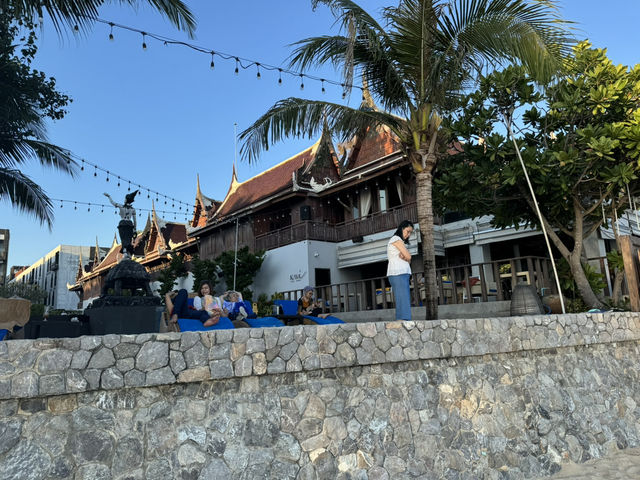 รีวิวอักษร ระยอง เดอะ ไวทัลลิตี้ คอลเล็กชั่น