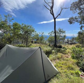 การผจญภัยตั้งแคมป์ในป่าที่ Lower Panorama Point