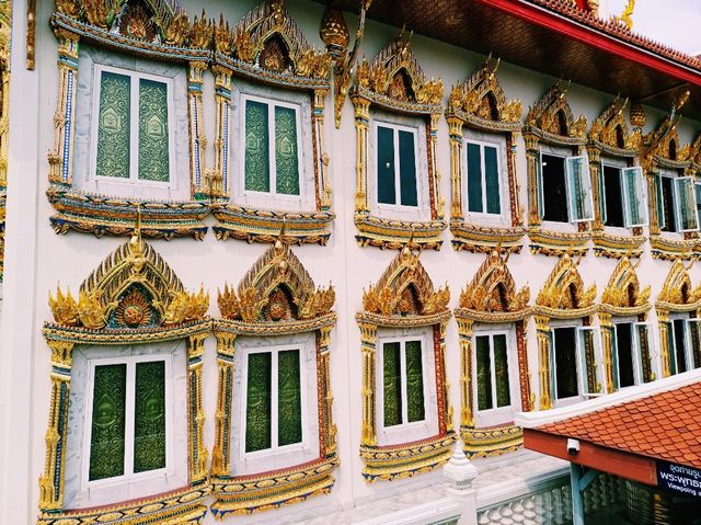 泰國曼谷市中心湄南河畔著名地標性寺廟景點:水門寺，適合拍照📸打卡冥想