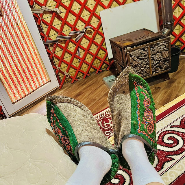 키르기스스탄에서 해봐야하는 <Karkyra Yurt Glamping> 에서의 1박💛