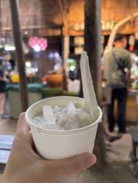 ตลาดใต้โหนด
