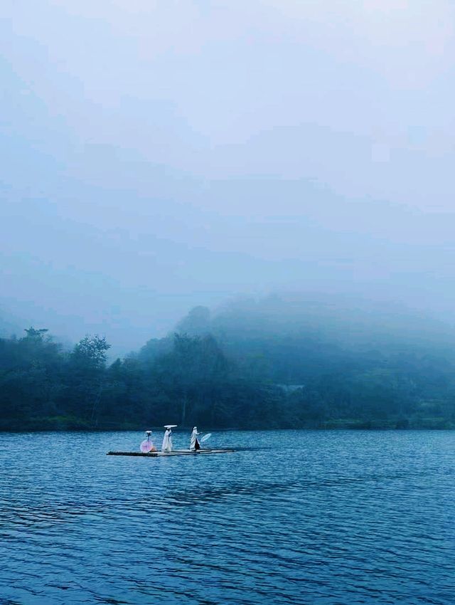 中國湖南郴州著名景點：東江湖，適合打卡拍照📸