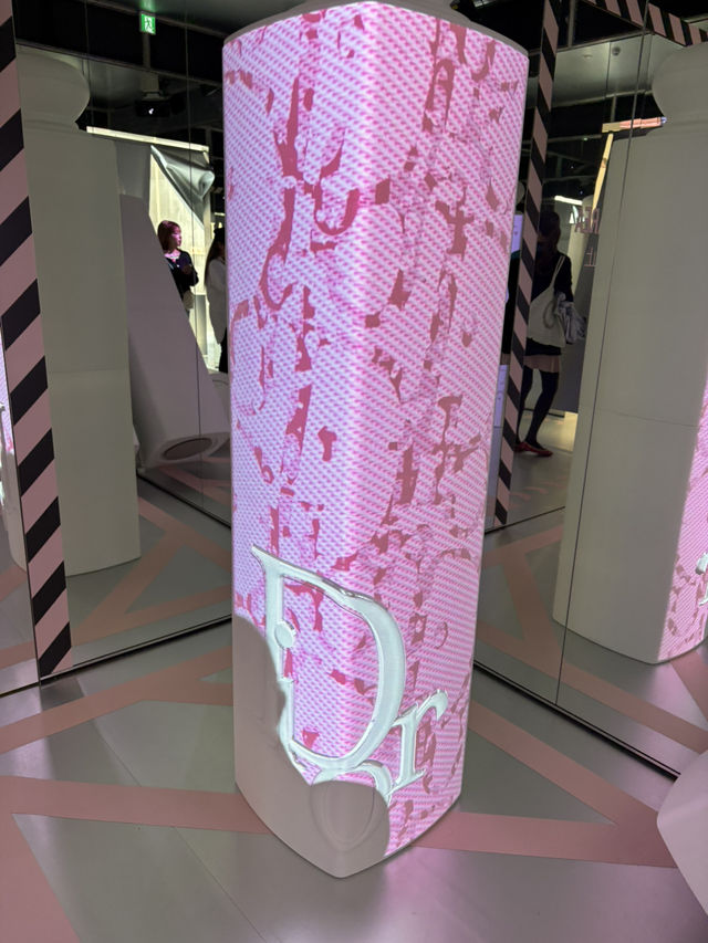 【東京🗼】六本木ミッドタウンでDiorの世界を堪能🩷